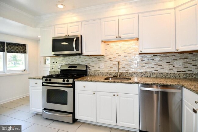 Photo - 4842 Randolph Dr