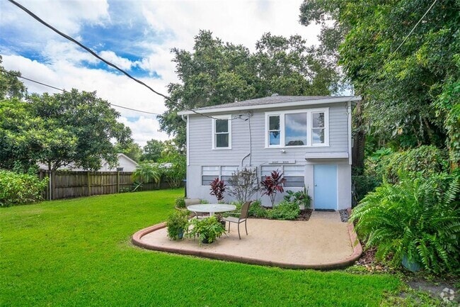 Building Photo - 3107 S Crystal Lake Dr Rental
