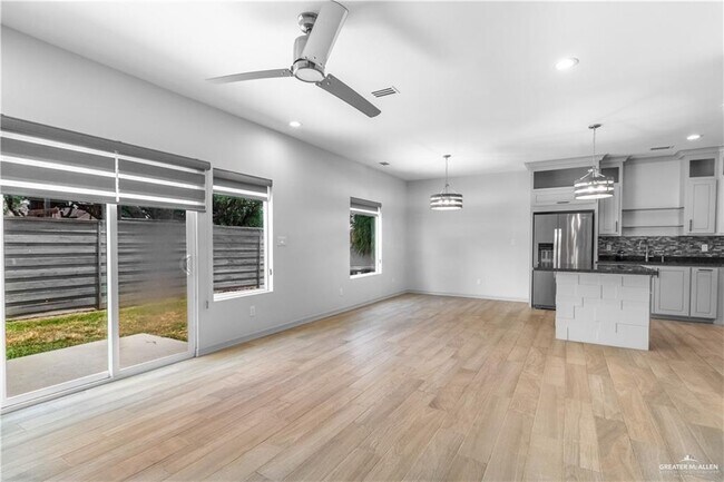 Photo - 13 Sunset Dr