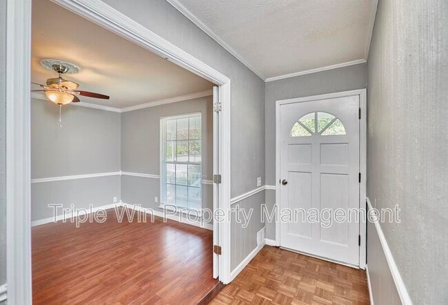 Photo - 2548 Bolton St