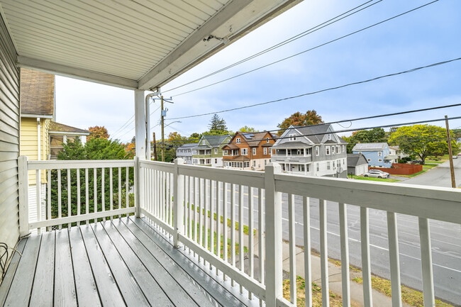 Photo - 152 W Center St