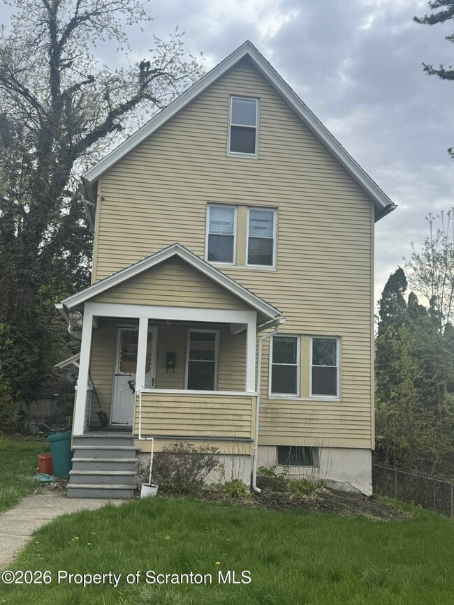 Building Photo - 1116 Fairfield St