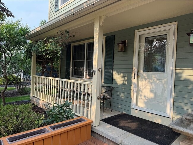 Photo - 9 Wisteria Ln