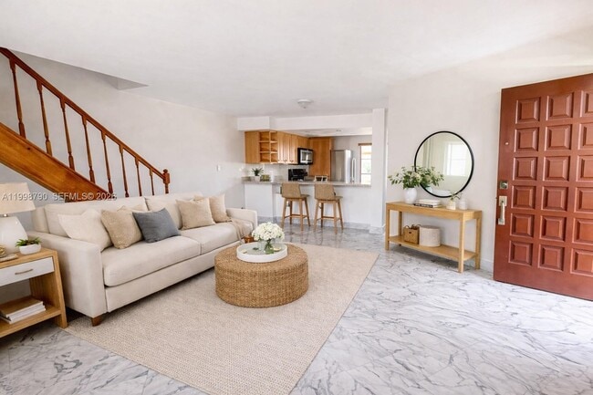 Building Photo - 1283 W 51st Pl Unit 12