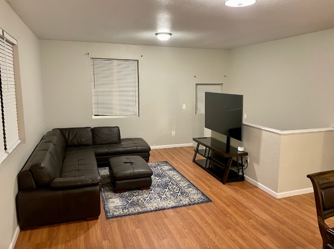 Photo - 930 S Tennyson St