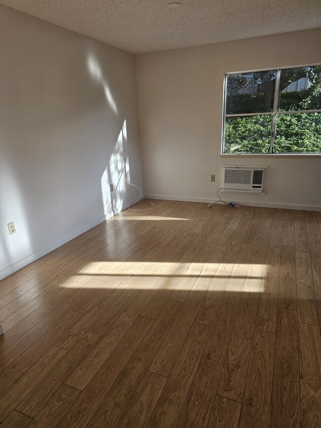 Photo - 95-1045-1045 Kaapeha St