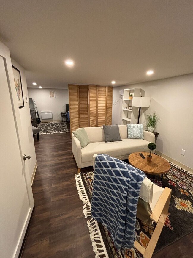 Photo - 8316 49th Ave S