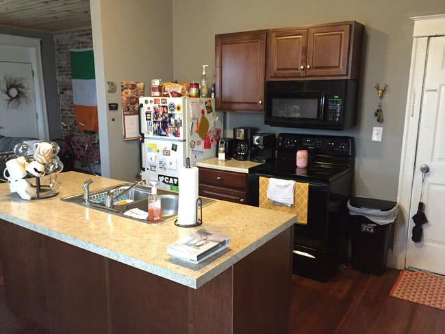 Photo - 1105 Main St Unit Apt. B