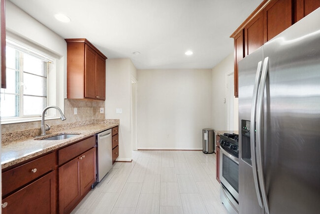 Photo - 5609 6th St S