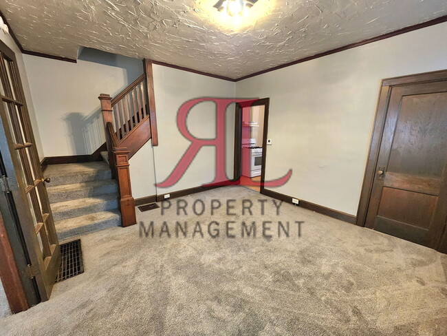 Photo - 2086 N 4th St