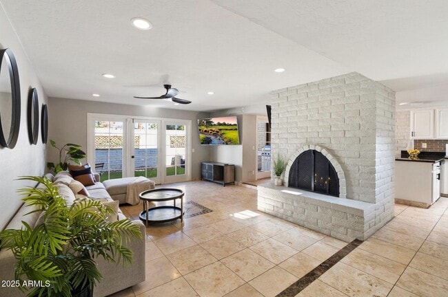 Photo - 7802 E MacKenzie Dr