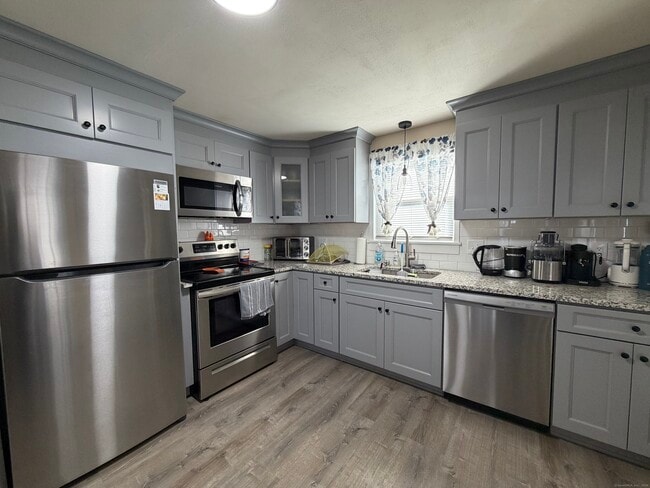 Photo - 128 Harlan St