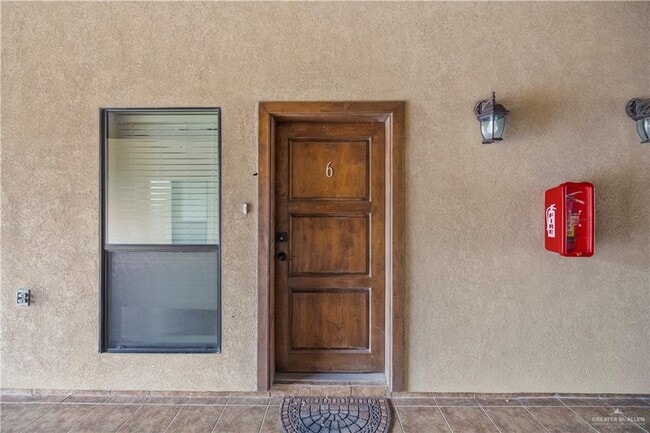 Photo - 20 Mimosa St Unit 6