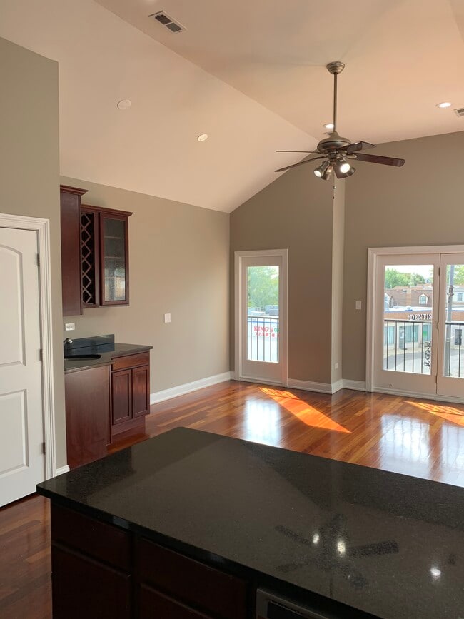 Photo - 4644 W 63rd St Unit 3