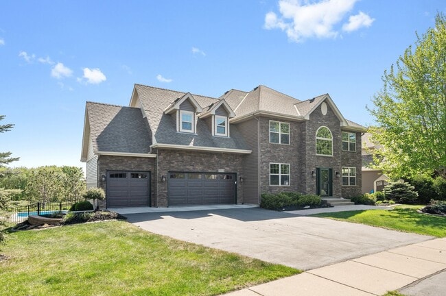 Luxury Living in Lakeville - Luxury Living in Lakeville House