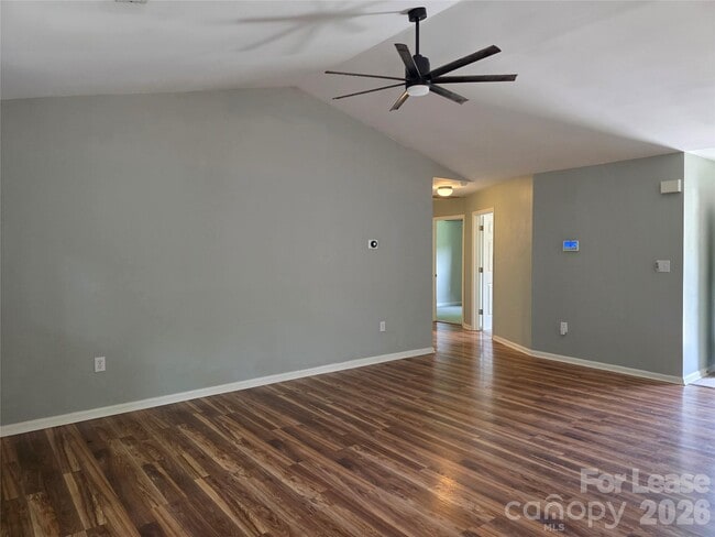 Photo - 221 Auten Cir