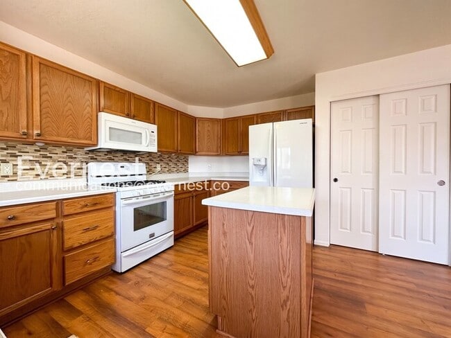 Photo - 6431 E 114th Ave