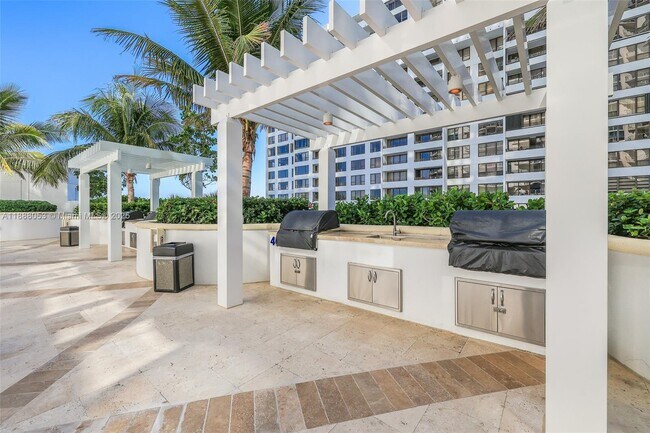 Photo - 3101 S Ocean Dr Unidad 1904