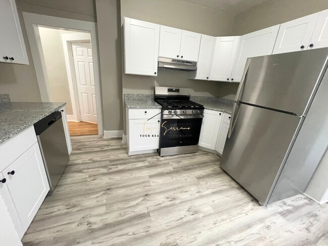 Building Photo - 6 Bowdoin Park Unit 1