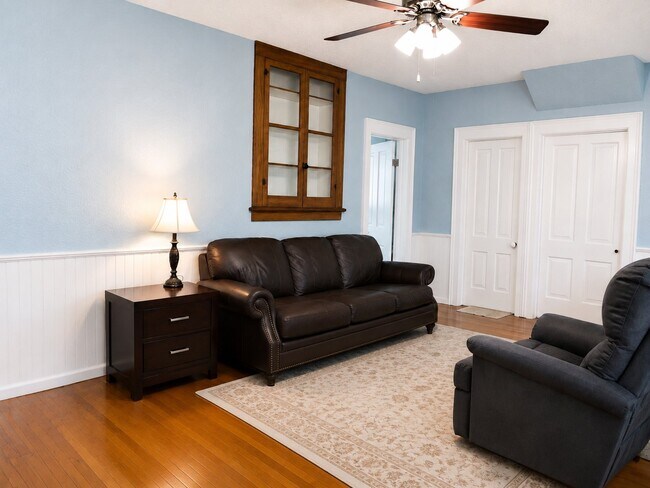 Photo - 1007 Spring St