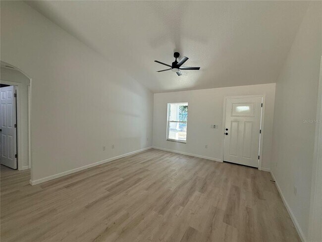 Photo - 6339 NW 65th St