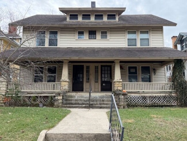 Building Photo - 457/459 E Madison Ave