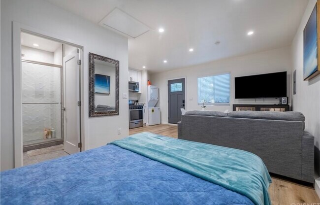 Photo - 5400 Veloz Ave