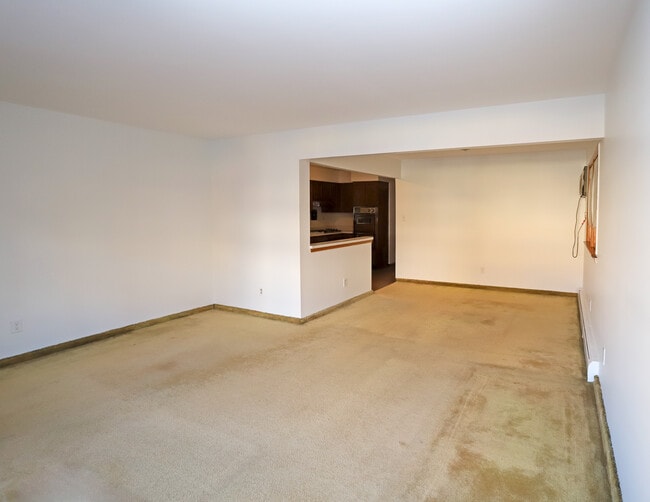 Photo - 15 Bleecker St Unit 2