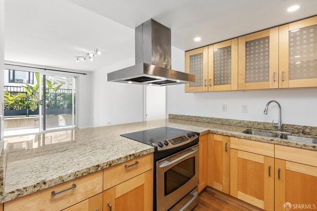 Photo - 201 Harrison St