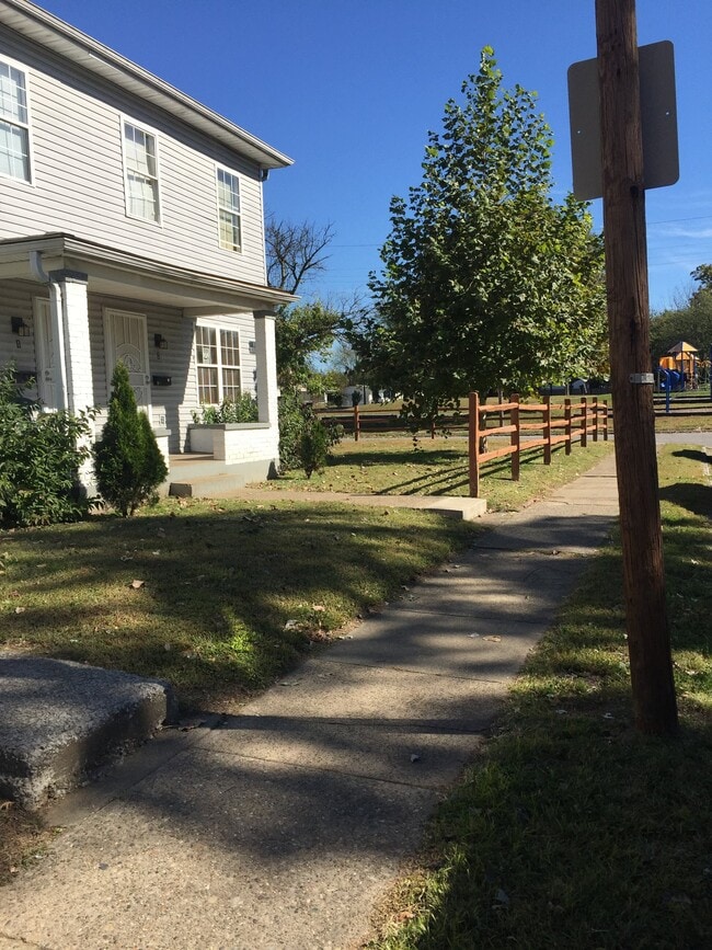 Photo - 705 M St Unit 1