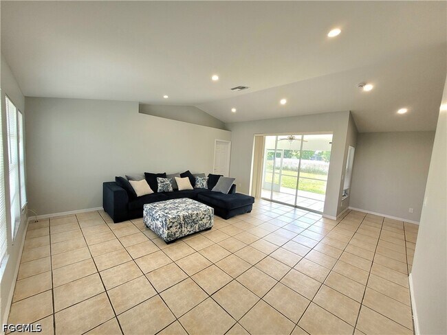 Photo - 4102 SW 14th Ave