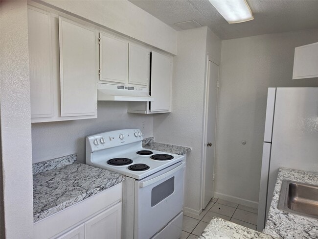 Photo - 11517 S Kirkwood Rd