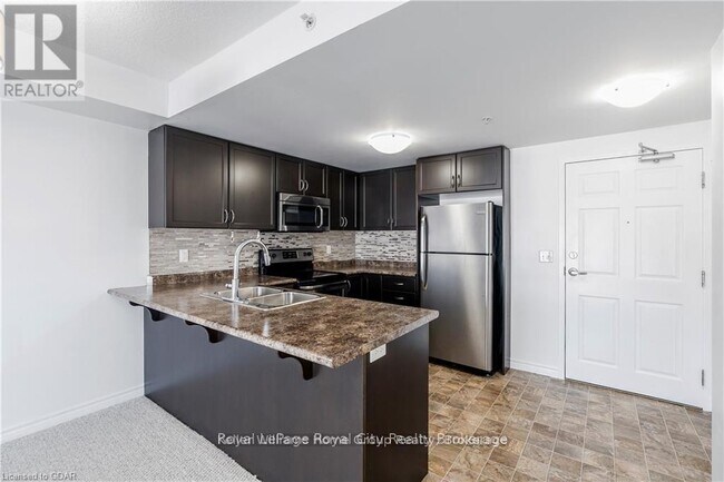 Photo - 67 Kingsbury Square Unit 303
