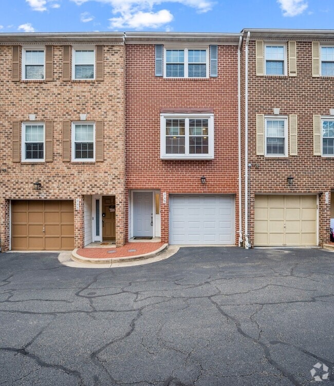 Building Photo - 948 S Rolfe St Rental