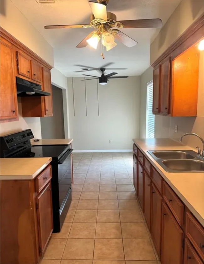 Photo - 3001 Brook Dr