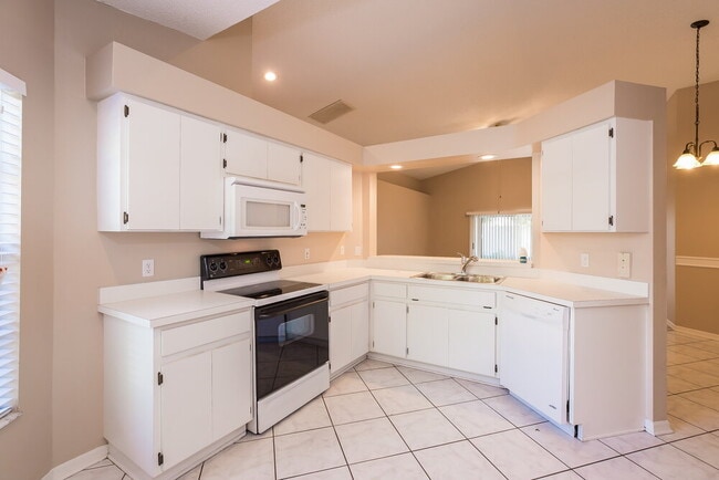 1010 Malletwood Dr