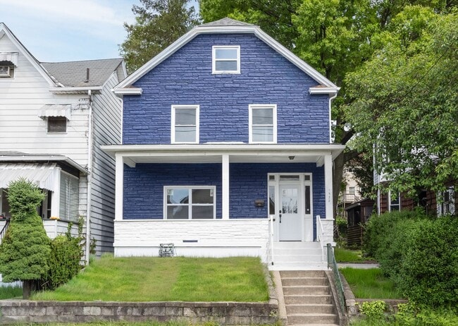 Building Photo - Newly Renovated 5 Bd/2 Bath Home in New Kensington