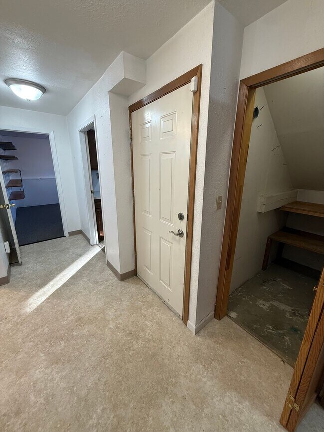 Photo - 524 N Klevin St Unit B