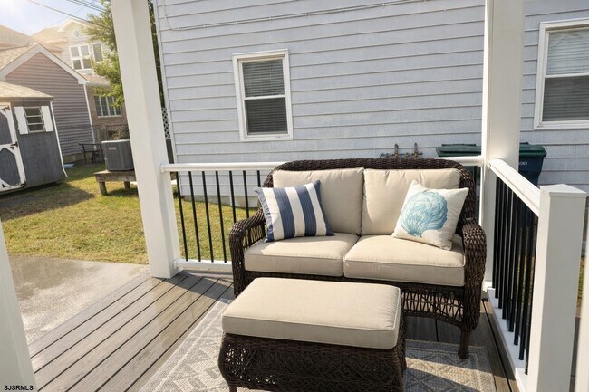 Photo - 117 N Wilson Ave