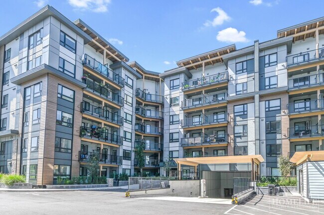 2 Bed, 1 Bath Condo for Rent in Willoughby!