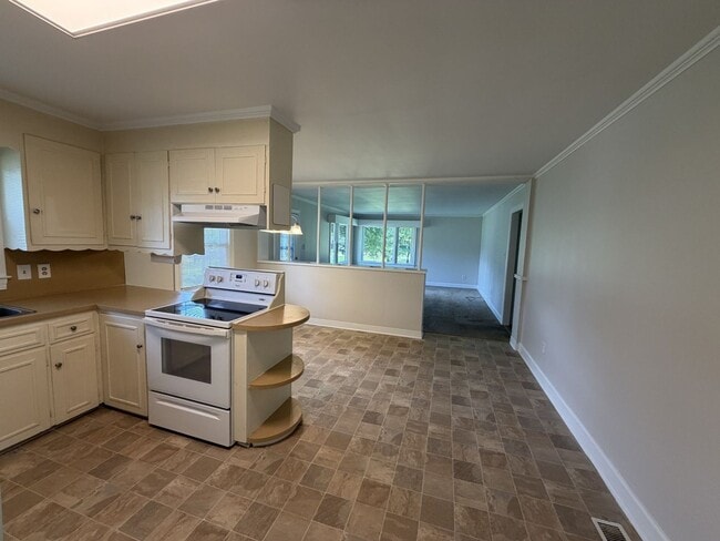Photo - 281 Alcove Rd