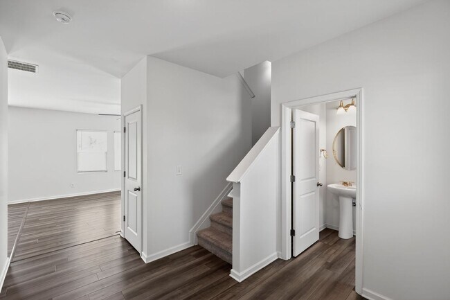 Photo - 419 Matera Dr NW