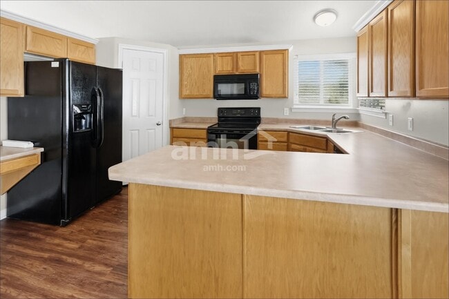 3534 Newland Loop