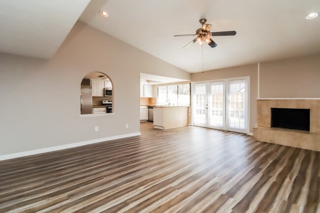 Photo - 16835 Grampin Dr