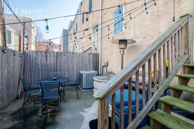 Photo - 2609 Webster St