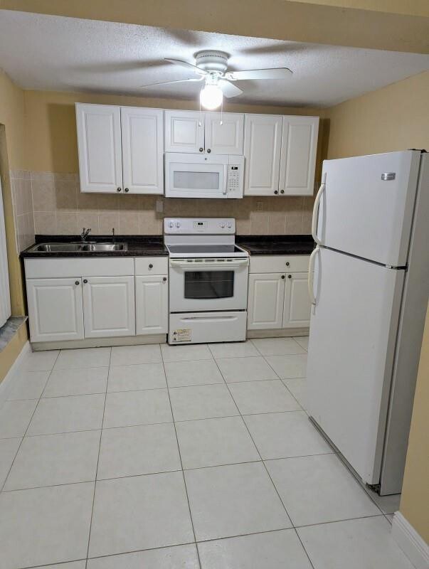 Photo - 664 W Melrose Cir