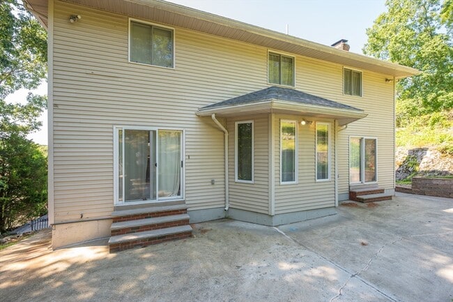 Photo - 12 Parkway Dr