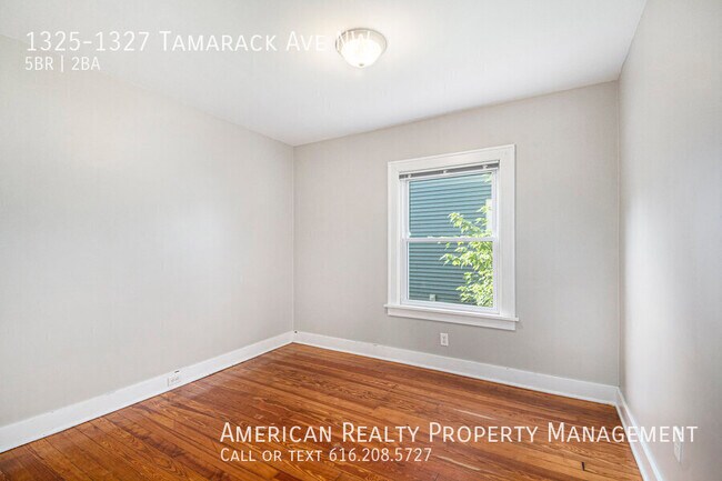 Photo - 1325-1327 Tamarack Ave NW-