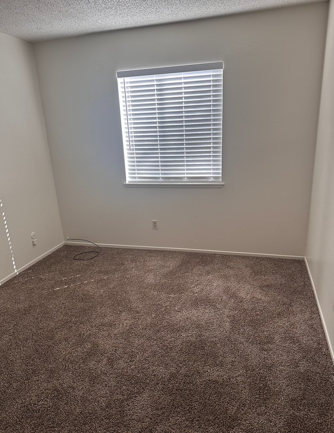 Photo - 3004 Monroe St