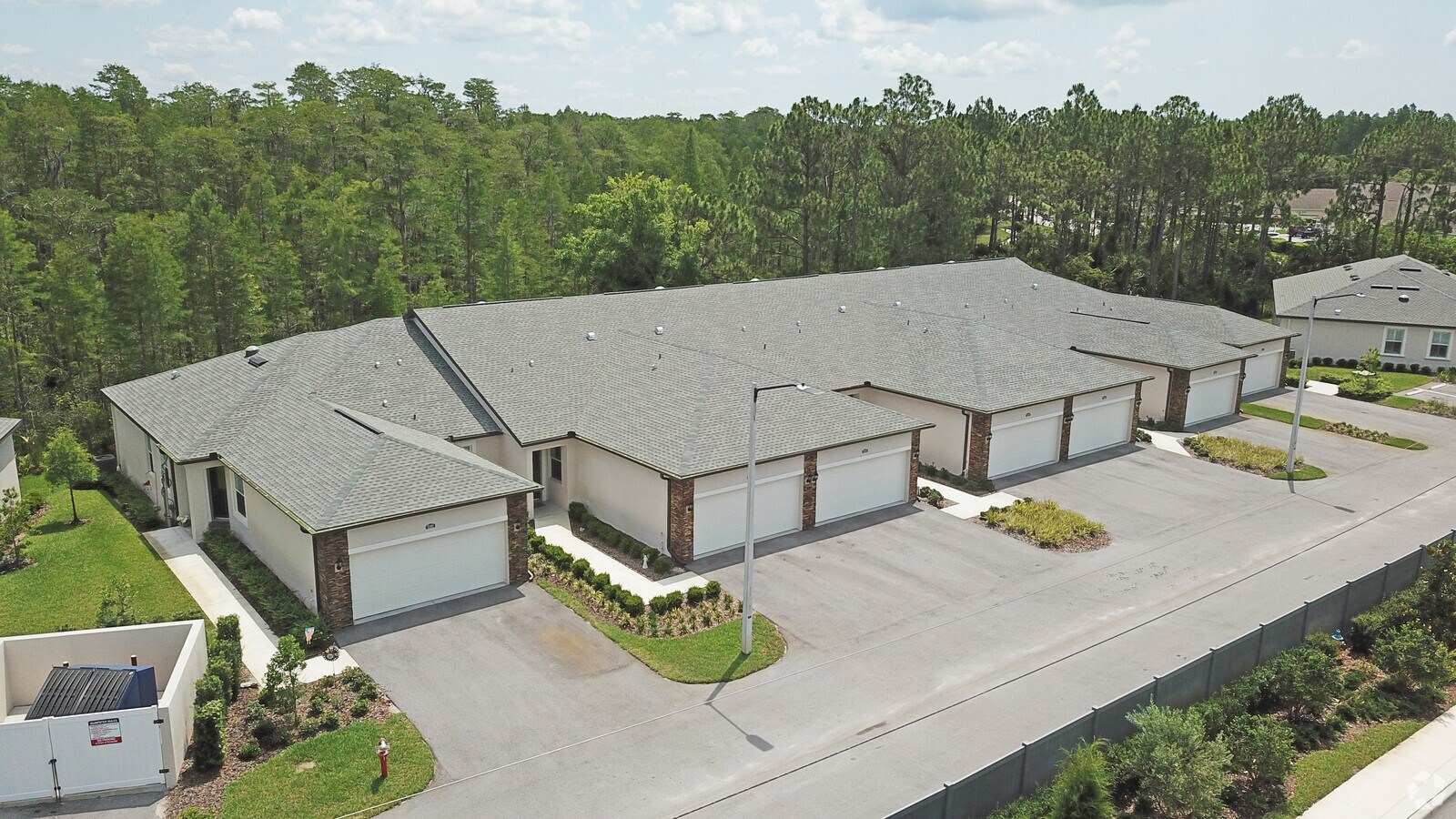 The Reserve at Hunters Ridge - The Reserve at Hunters Ridge Townhomes